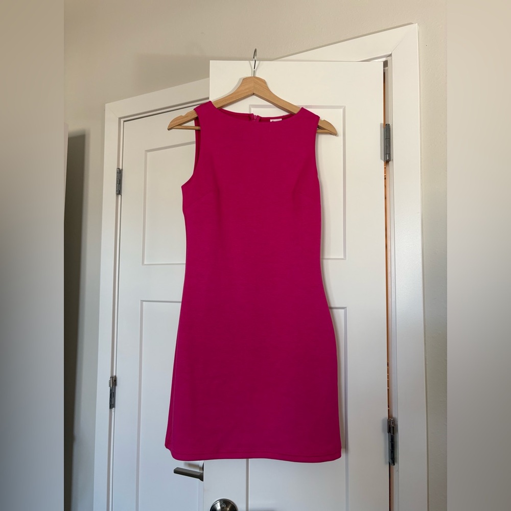 Elegant Pink Sleeveless Dress